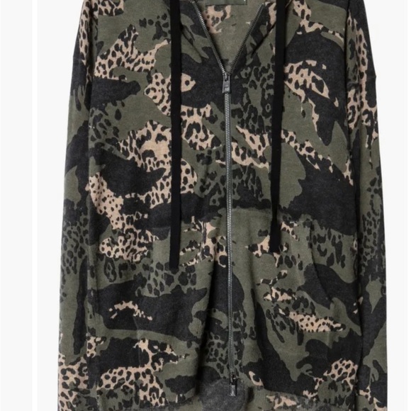 💚Zadig & Voltaire Camo Print CASHMERE Zip Sweater Jacket Hood Small $495
Rare! - Picture 10 of 10